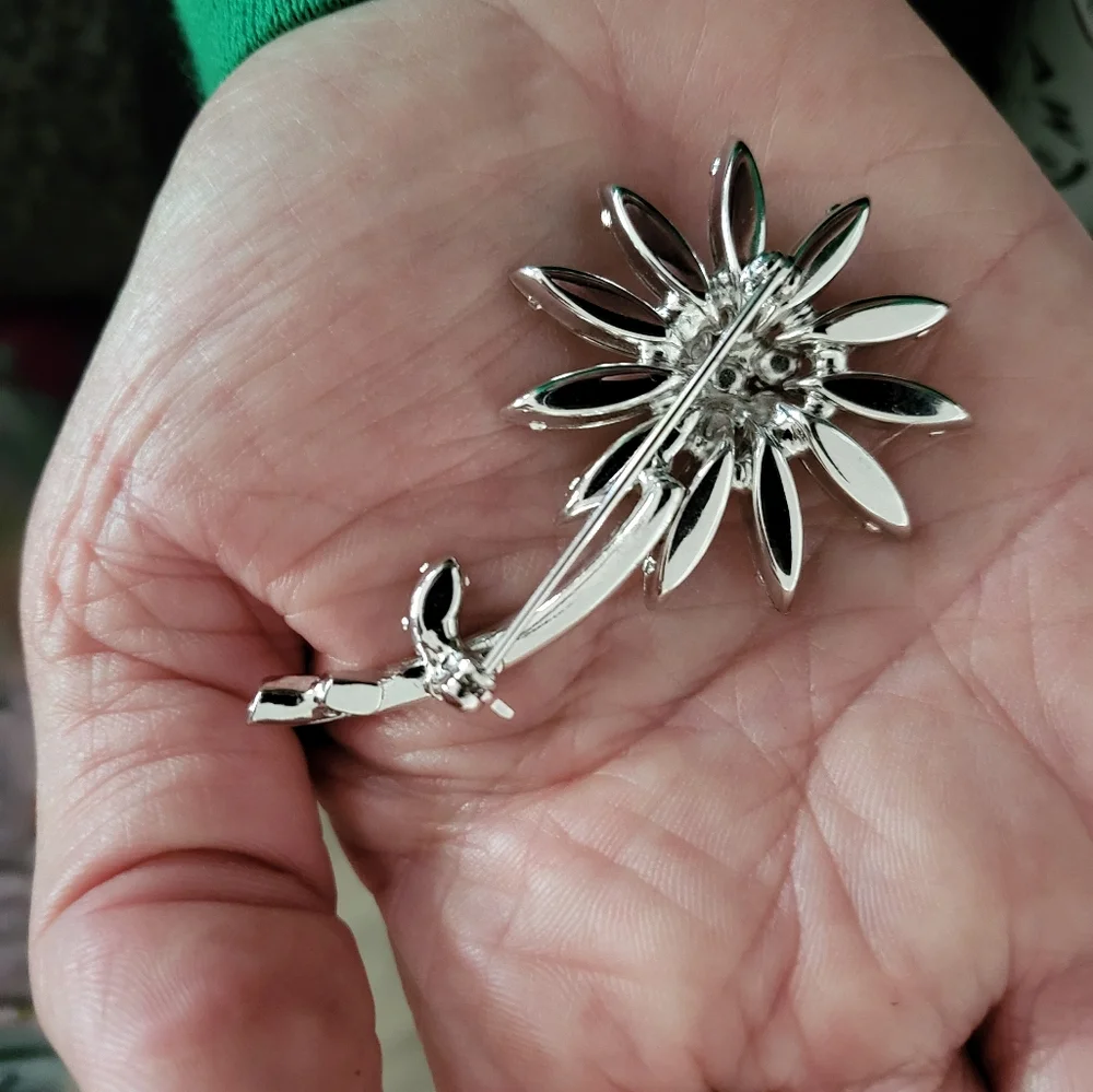 Silver Tone with‎ Rhinestones Floral Brooch